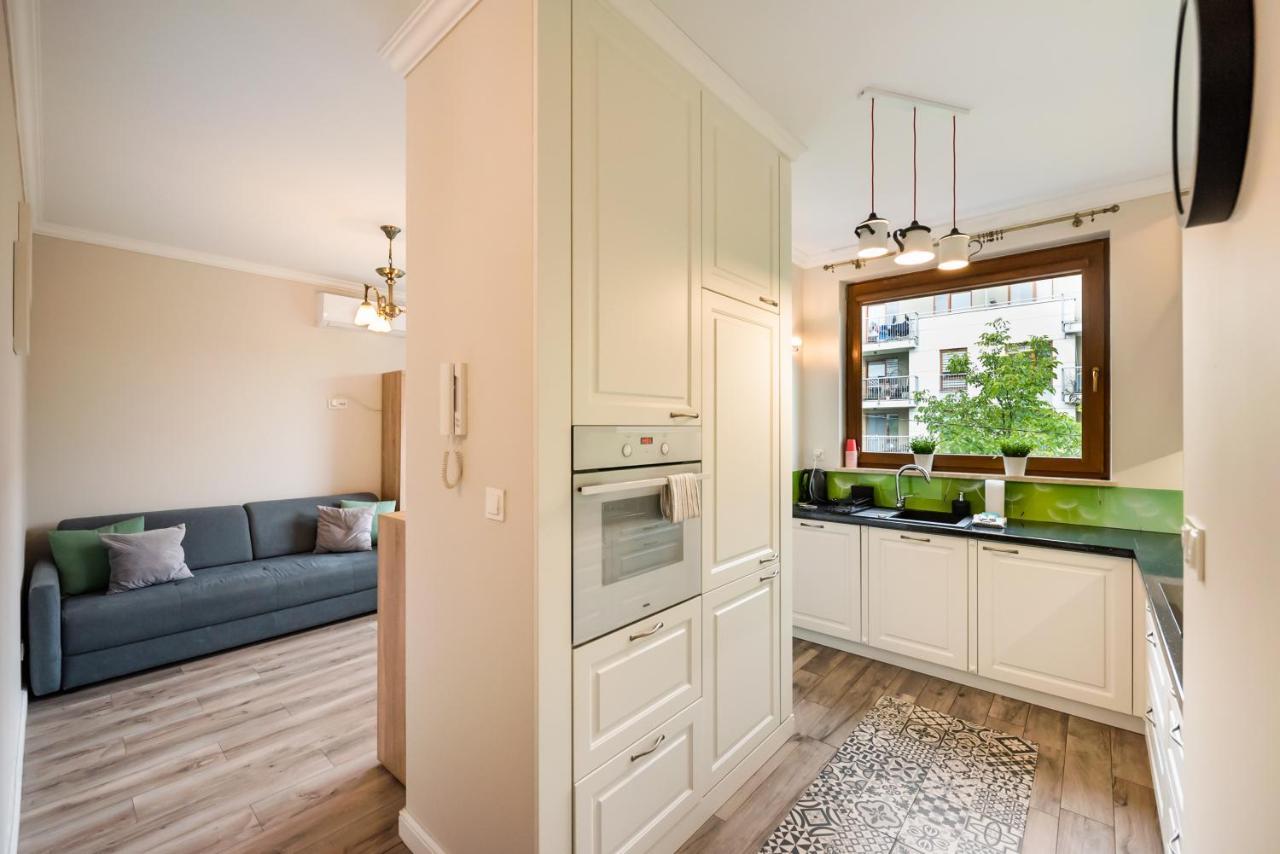 Prestige Verdant Apartment Варшава Экстерьер фото
